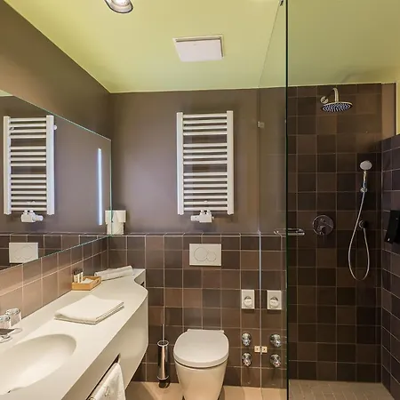 Hotel The Frankfurt 4*