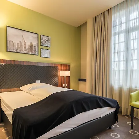 Szálloda The Frankfurt 4*